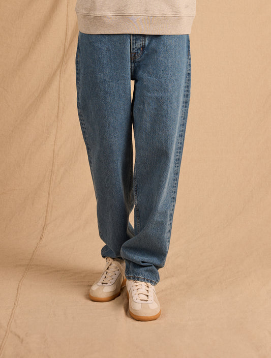 Hockley Straight Leg Jean in Fade Wash