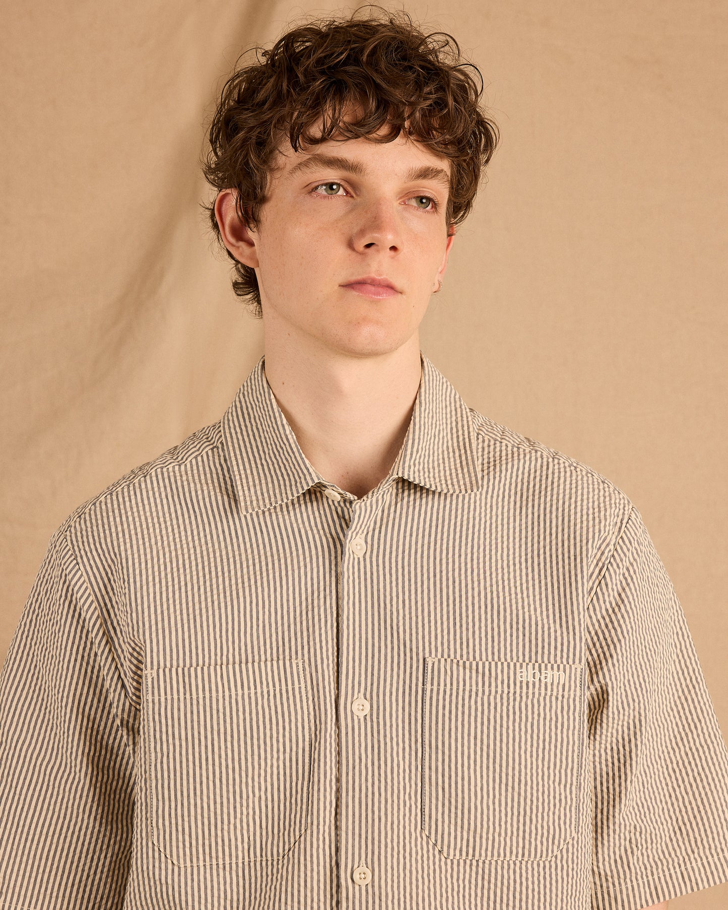 Derby Seersucker Shirt in Washed Navy