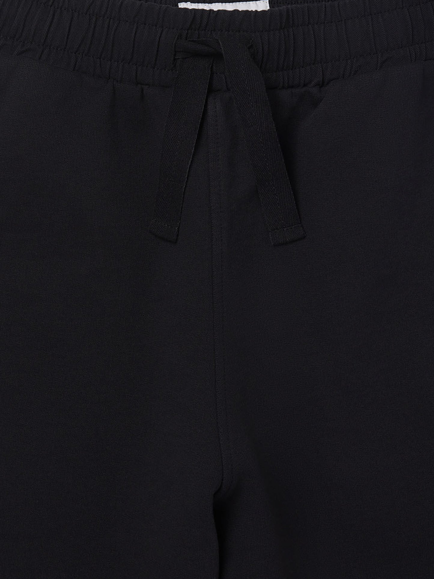 Tor Sweat Short in Black