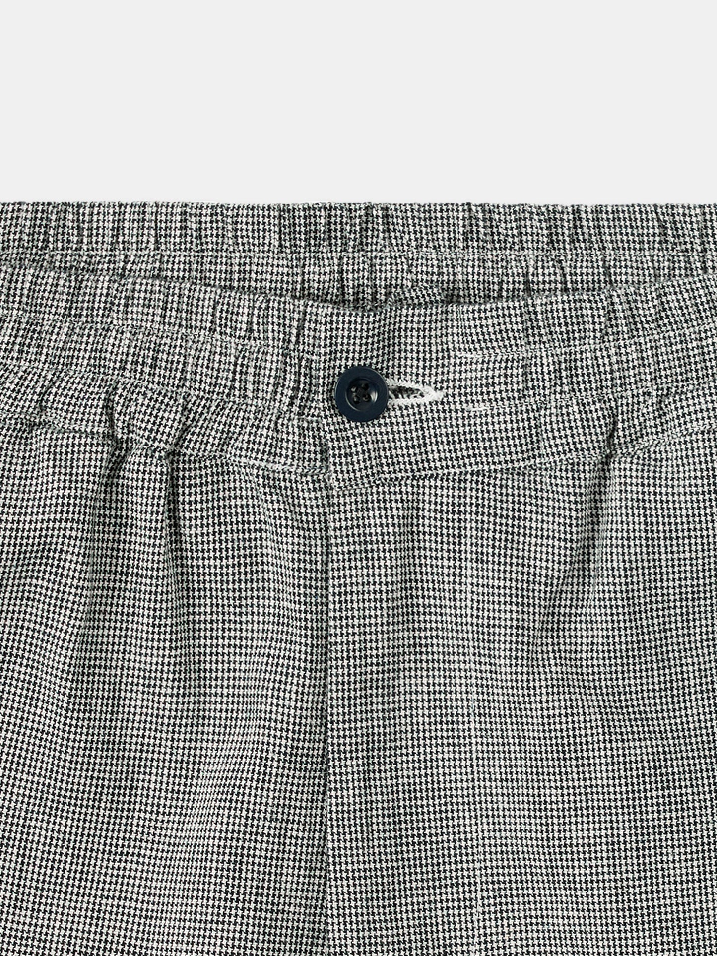 Houndstooth Standed Short in Black & Ecru