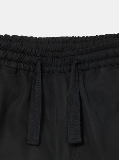 Bowling Short in Black